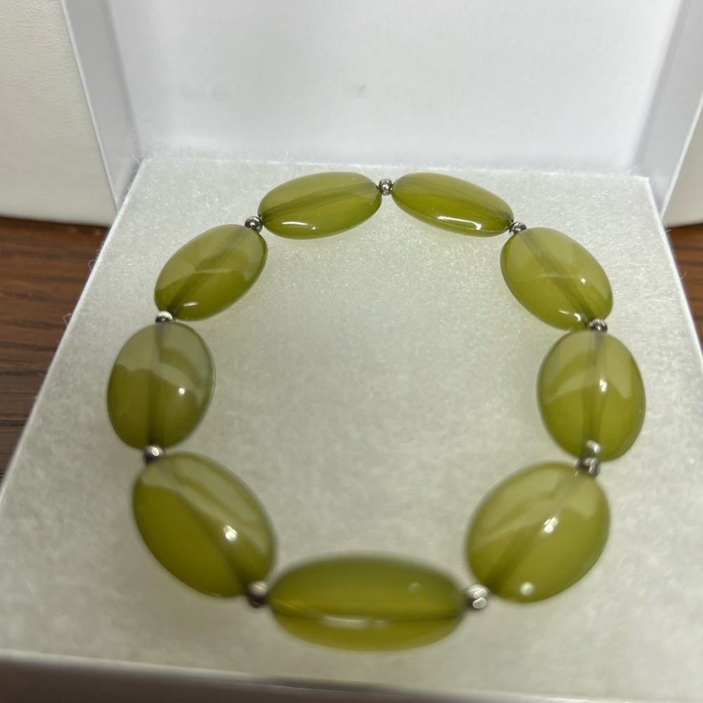 Elegant Olive Green Beaded Bracelet